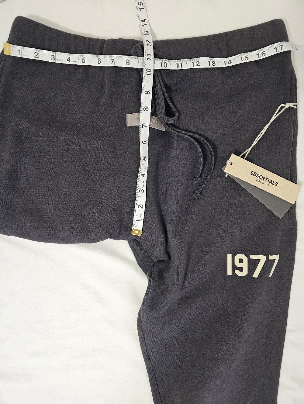 Essentials Fear of God 1977 Sweatpants Men’s Large Black Joggers - Picture 8 of 9